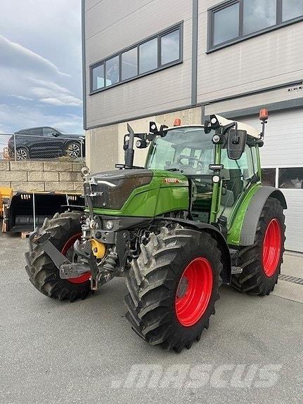 Fendt 211 Трактора
