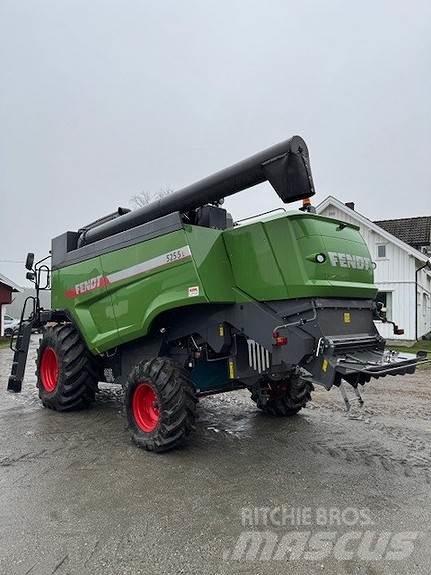 Fendt 5255L Зерноуборочные комбайны