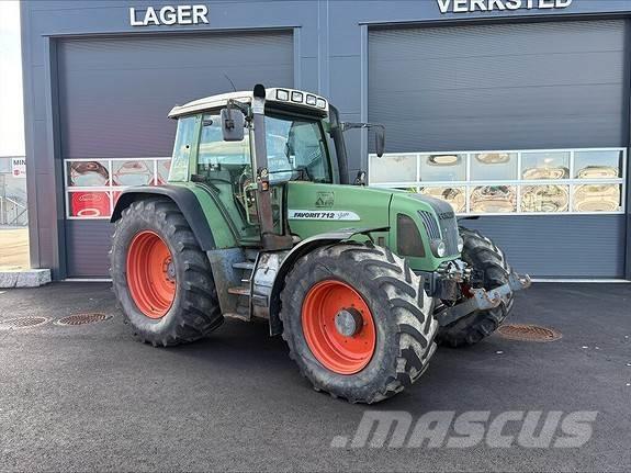 Fendt 712 Favorit Трактора