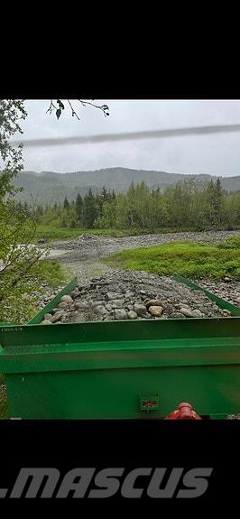 Foss-Eik  Обычные тракторные прицепы