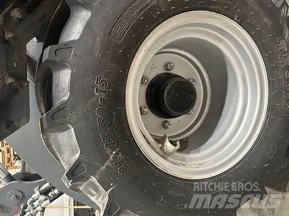 GiANT G2500HD+ Мини-погрузчики