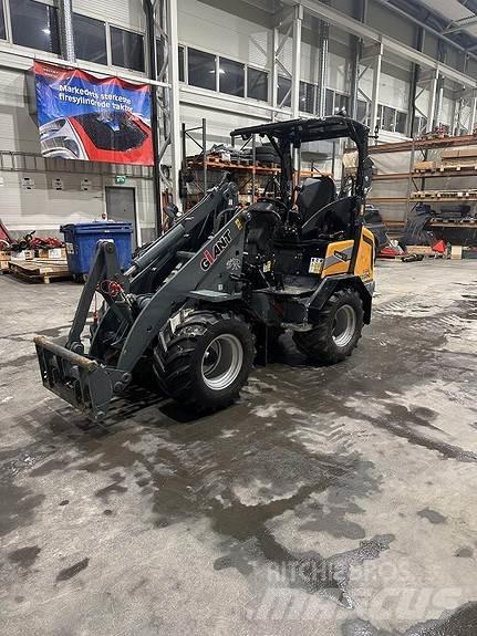 GiANT G2500HD+ Мини-погрузчики