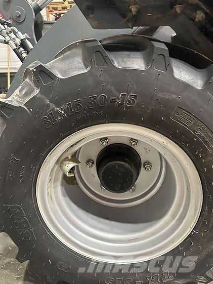 GiANT G2500HD+ Мини-погрузчики