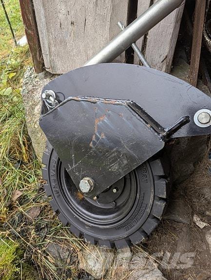 Globus 255 GTF Снегоуборщики