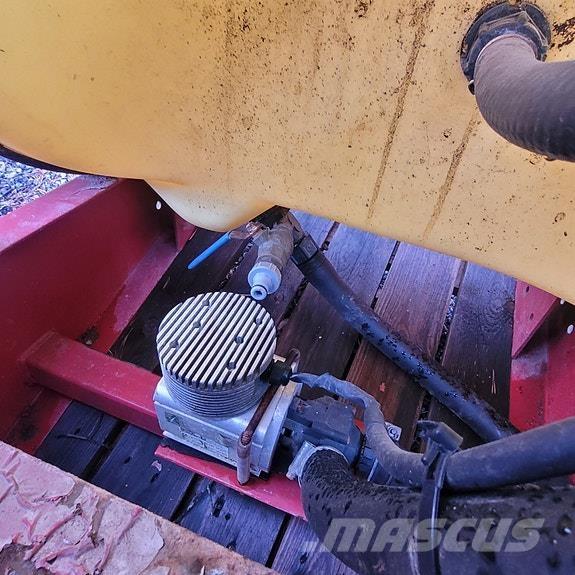 Hardi  Самоходные опрыскиватели