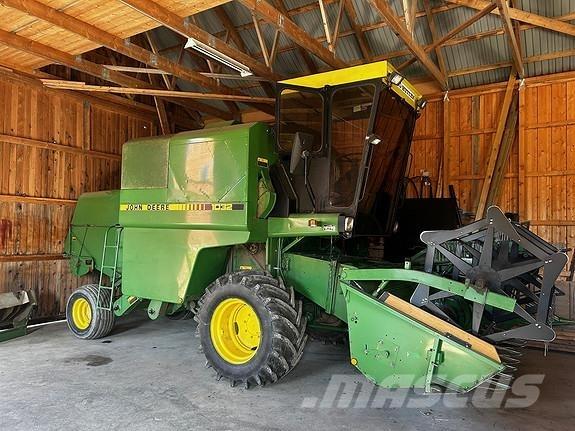 John Deere 1032 Зерноуборочные комбайны