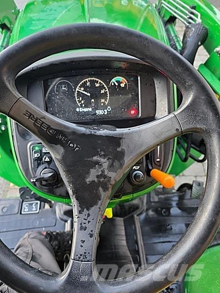 John Deere 3038E Трактора