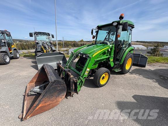 John Deere 3720 Трактора