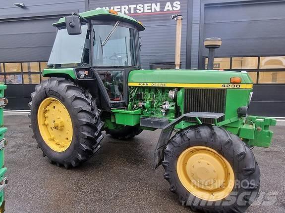 John Deere 4230 Трактора