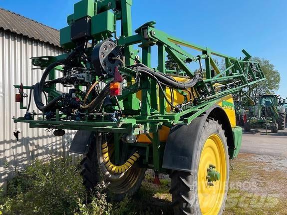 John Deere 740i Самоходные опрыскиватели