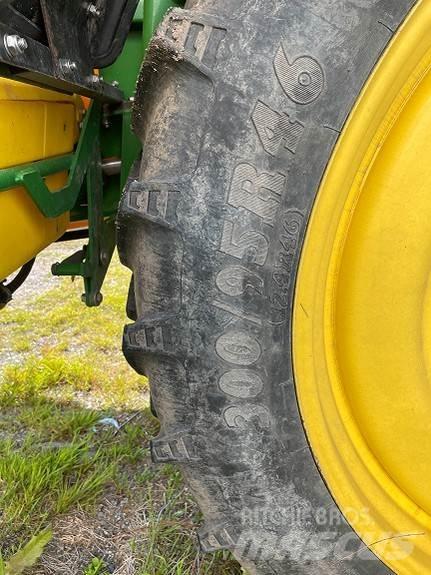 John Deere 740i Самоходные опрыскиватели