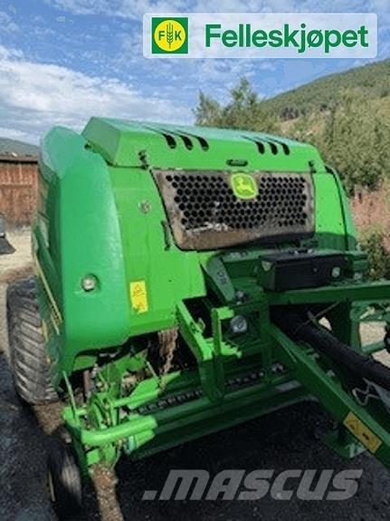 John Deere F440R Рулонные пресс-подборщики