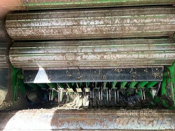John Deere F441 Рулонные пресс-подборщики