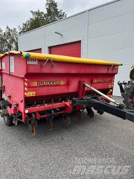 Junkkari 3000S Сеялки