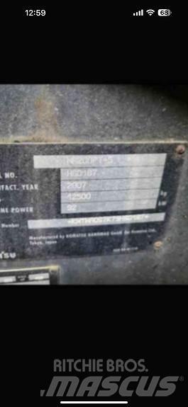 Komatsu WA200 PT Фронтальные погрузчики