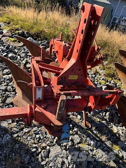 Kverneland 14 Обычные плуги