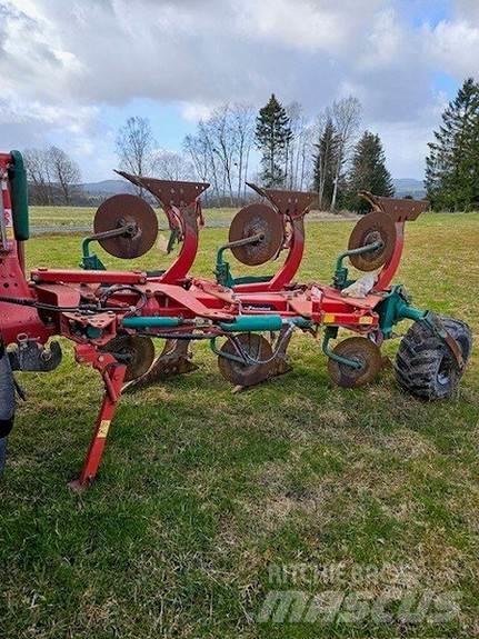 Kverneland 150S Оборотные плуги