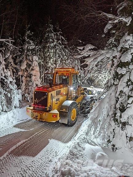 Ljungby  Фронтальные погрузчики