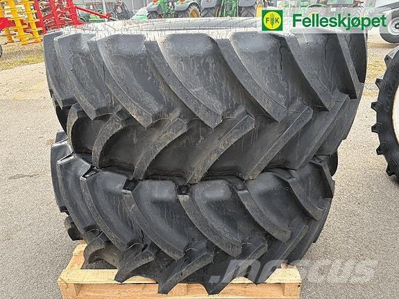 Mitas dekk Трактора