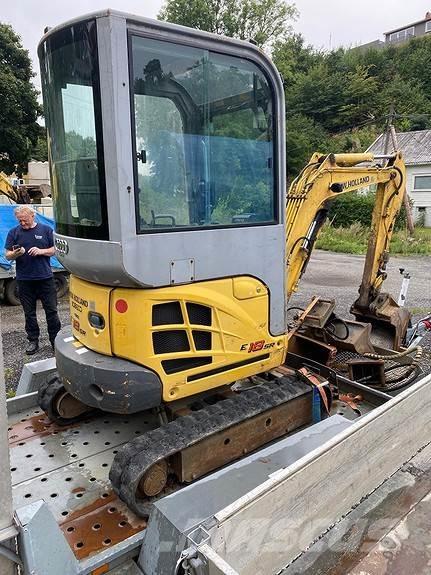 New Holland E18SR Мини-экскаваторы