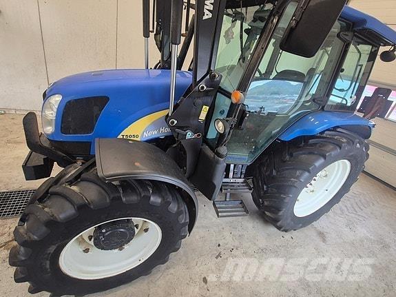New Holland T5050 Трактора