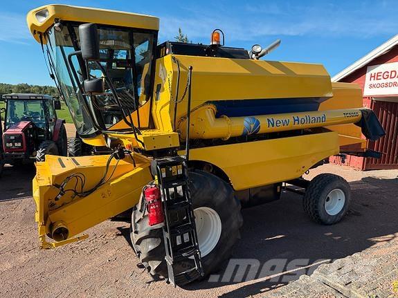 New Holland TC5050 Зерноуборочные комбайны