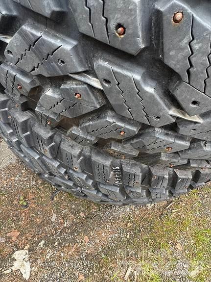 Nokian Hakkapelita Сельхозтехника - Другие