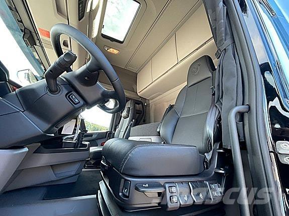 Scania R460A4X2LB Седельные тягачи