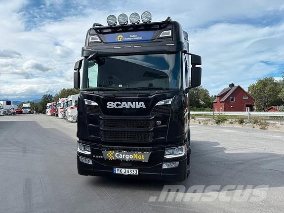 Scania R540A6x2NB Седельные тягачи