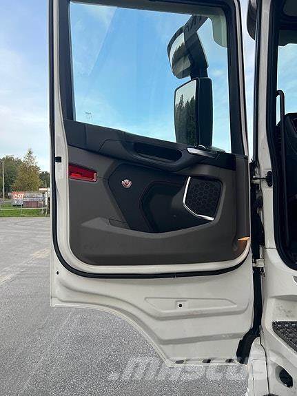 Scania R660 Грузовики-Фургоны