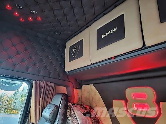 Scania S650A6X2NB Седельные тягачи