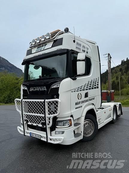Scania S730 6x2 Седельные тягачи