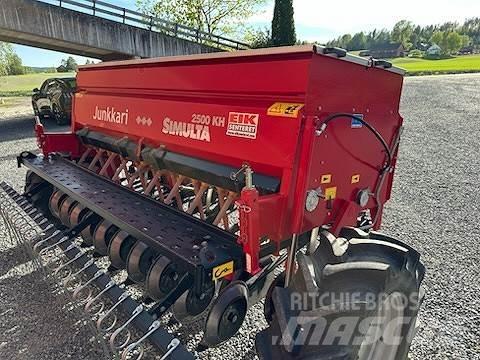Simulta 2500LB Разбрасыватели минеральных удобрений