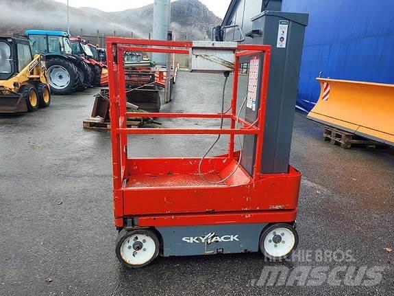 SkyJack SJ16 Разные подъемники и вышки