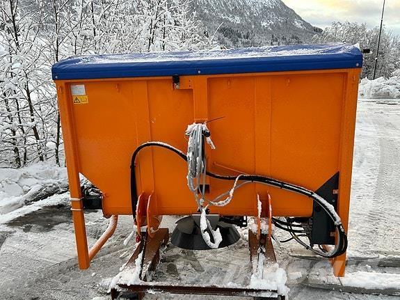  Traxos S15 VEP-490 Пескоразбрасыватели