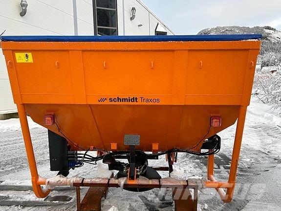  Traxos S15 VEP-490 Пескоразбрасыватели