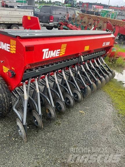 Tume CK3000 Разбрасыватели минеральных удобрений