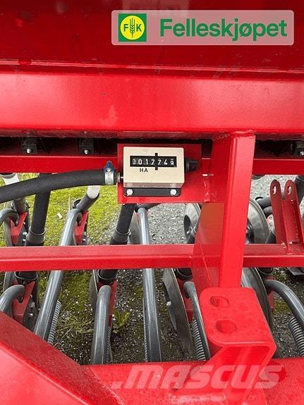 Tume CK3000 Разбрасыватели минеральных удобрений