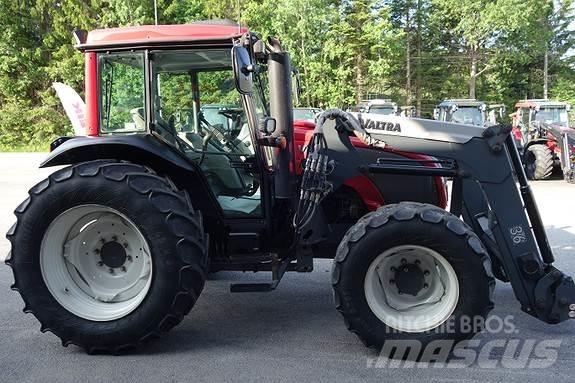 Valtra A83 Трактора