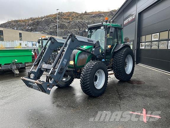 Valtra A83 Трактора