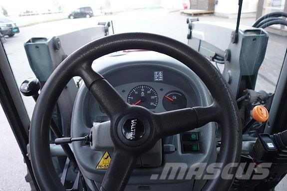 Valtra A85 Трактора
