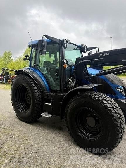 Valtra G 135 A Трактора