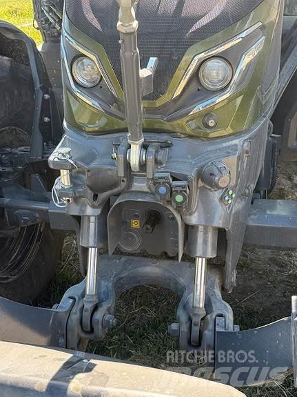 Valtra G 135 V Трактора