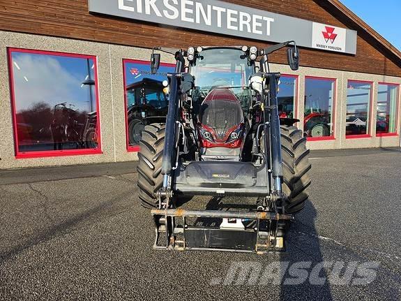 Valtra G135 Active Трактора