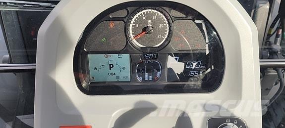 Valtra G135 Versu Трактора