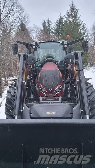 Valtra G135A Трактора
