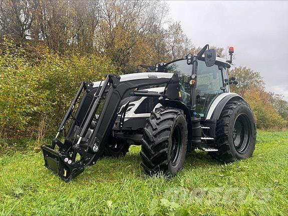Valtra G135A Трактора