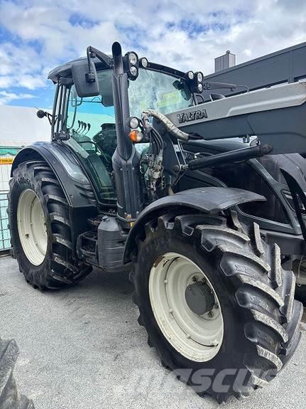 Valtra N134 Active Трактора