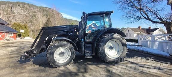 Valtra N135 Трактора