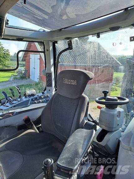 Valtra N154eA Трактора